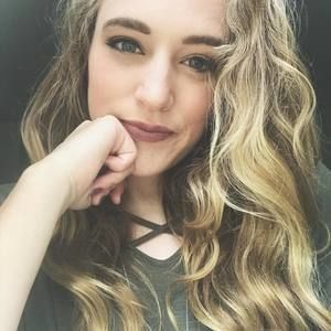 Meet your Posher, Kaitlyn